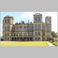 Hardwick Hall in Doe Lea, Derbyshire, photo by Barry Skeates on Wikipedia,2.jpg